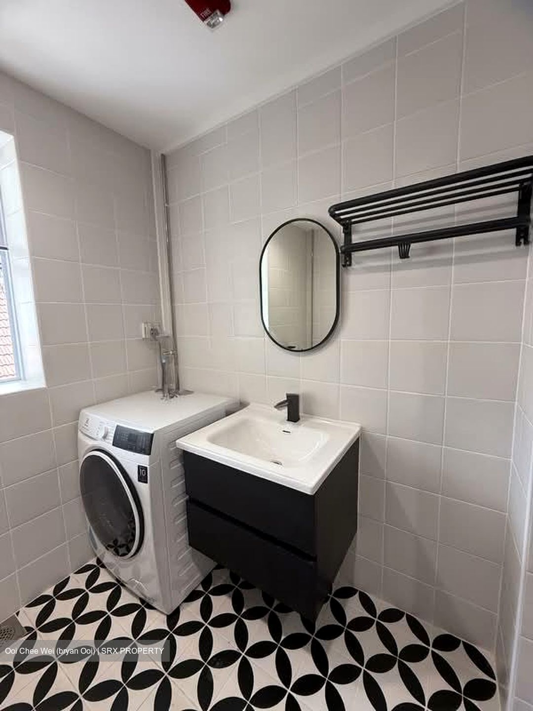 Admiralty Road East (D27), Apartment #527645741